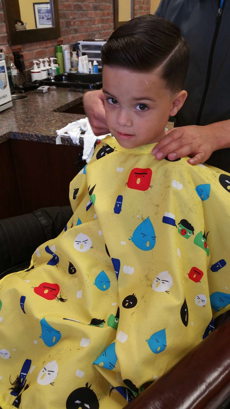 Lus Barber Shop Haircut & Shave | 2353 Bay Area Blvd, Houston, TX 77058, USA | Phone: (281) 280-0822