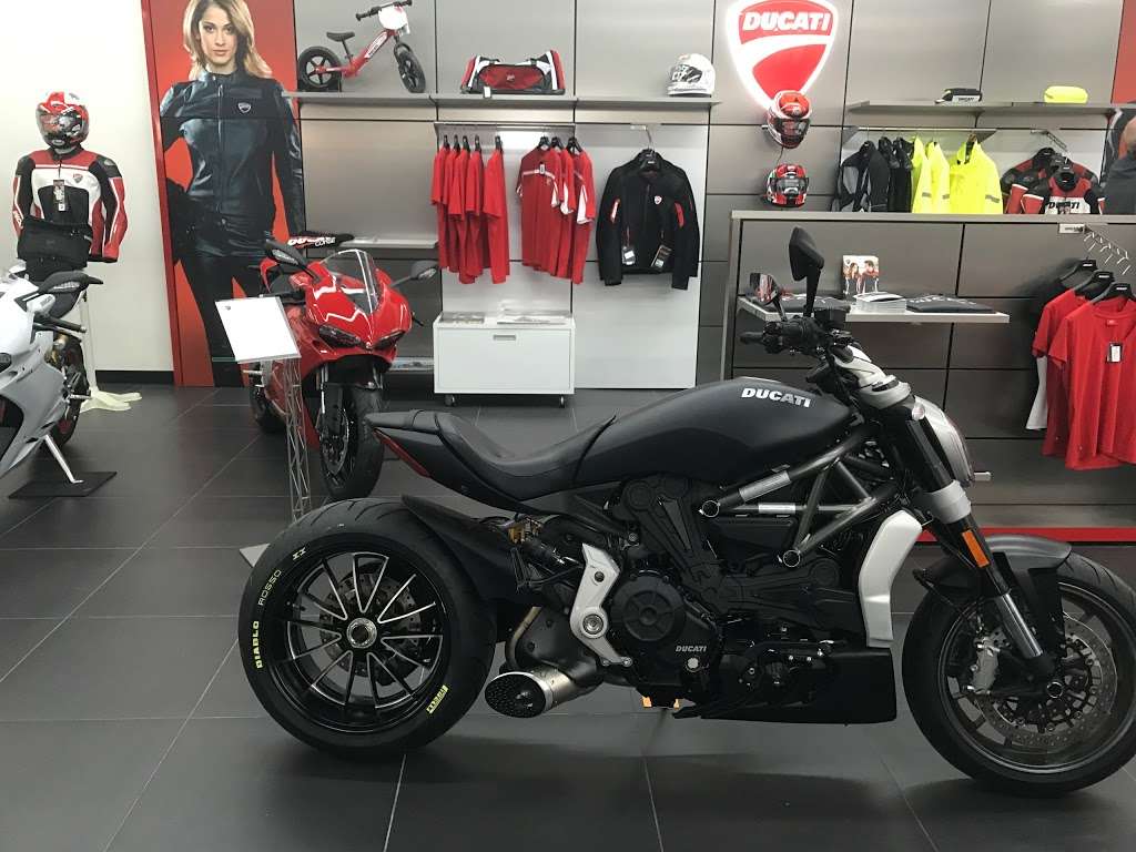 V1 Moto | 10102 I-45 North Freeway, Bob Lunsford Ducati Northwest Honda, Houston, TX 77037, USA | Phone: (281) 447-3476