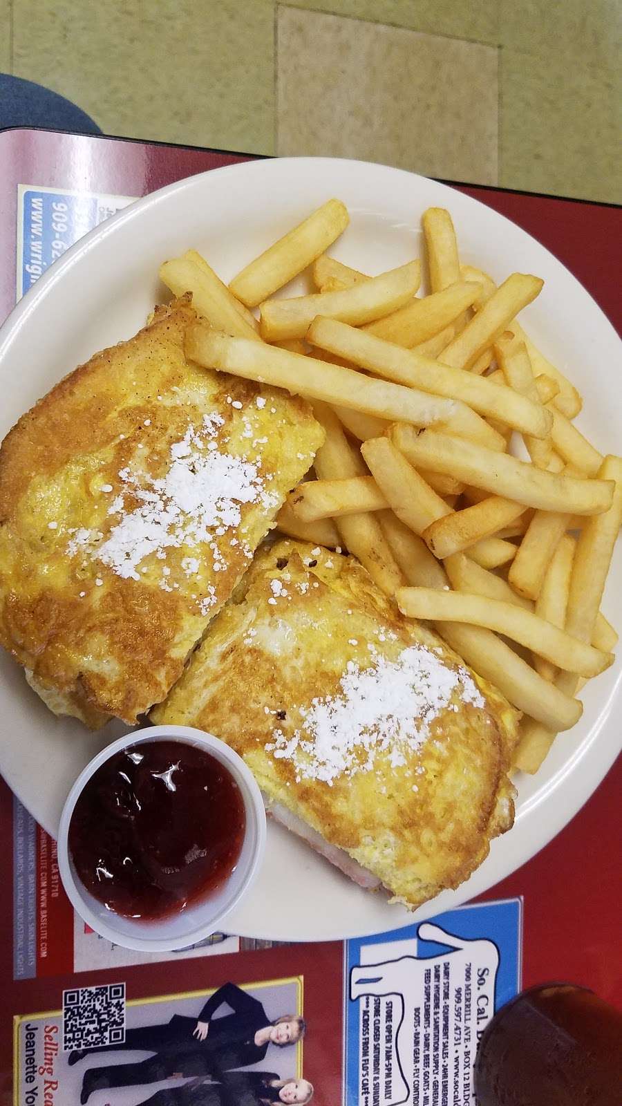 Flos Airport Cafe | Chino Airport, 7000 Merrill Ave #8, Chino, CA 91710, USA | Phone: (909) 597-3416