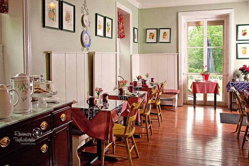 Fox and Hound Bed & Breakfast of New Hope | 246 W Bridge St, New Hope, PA 18938, USA | Phone: (215) 862-5082