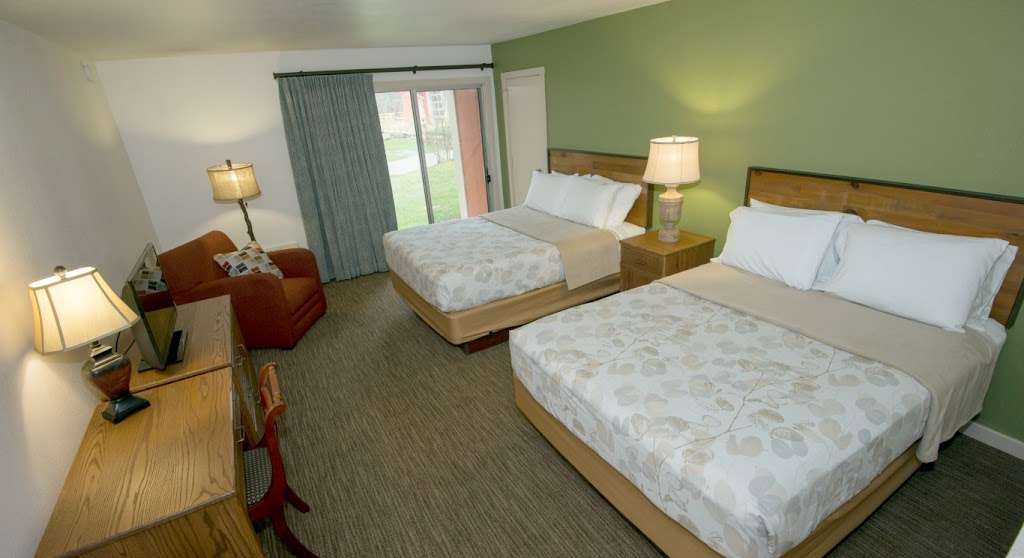 Brown County Inn | 51 State Rd 46, Nashville, IN 47448, USA | Phone: (800) 772-5249