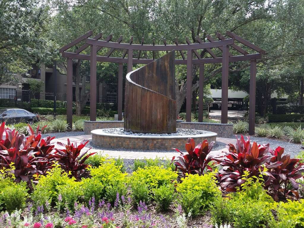 Midtown Arbor Place Apartments in Houston, TX | 10 Oak Ct, Houston, TX 77006, USA | Phone: (832) 426-1013