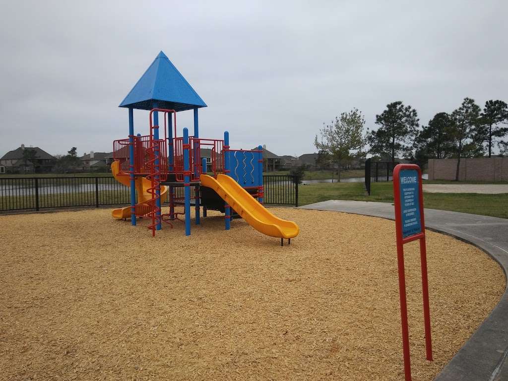 Diamond Bay Water Park For Residents ONLY | 2034 Trinity Bay Dr, Pearland, TX 77584 | Phone: (713) 332-4677