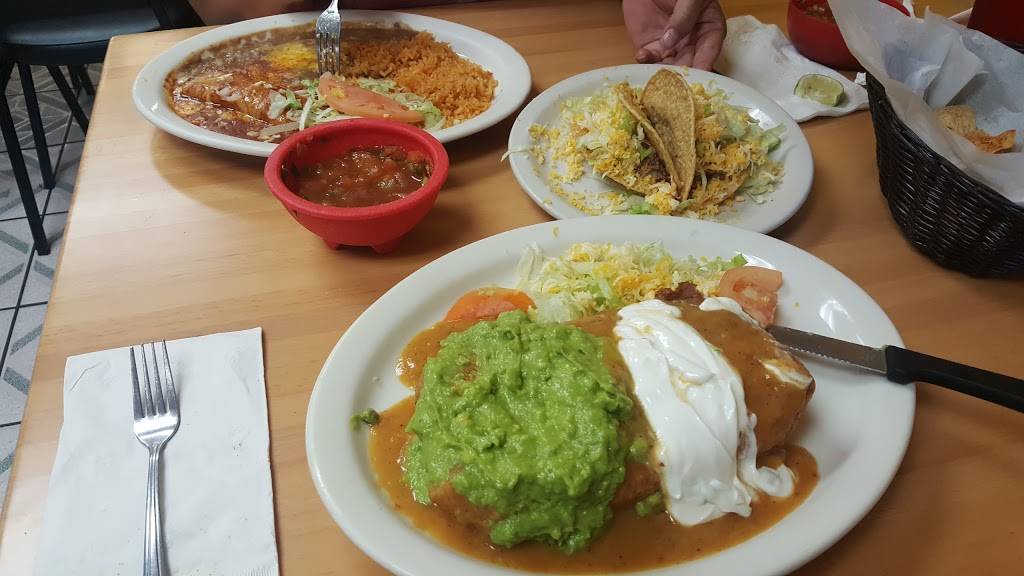 Carrillos Mexican Food | 151 W Bullard Ave #101, Clovis, CA 93612, USA | Phone: (559) 325-5688