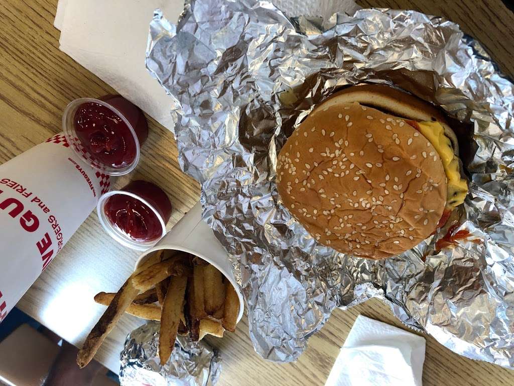 Five Guys | 1715 Post Oak Blvd, Houston, TX 77056, USA | Phone: (713) 960-1525