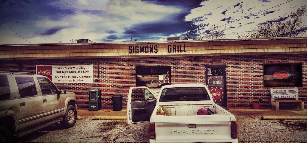 Sigmons Grill | 5898 NC-16, Conover, NC 28613 | Phone: (828) 855-2929