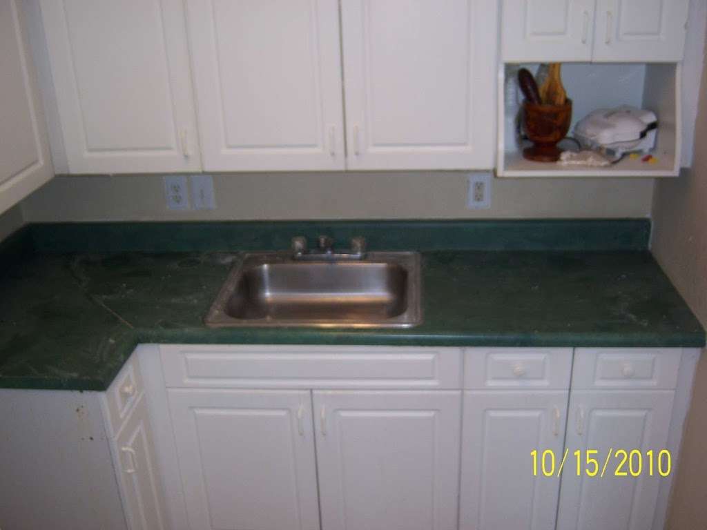 Before and After Kitchen and Bathroom Refinish | 19 Wagon Cir, Kissimmee, FL 34743, USA | Phone: (407) 301-3356