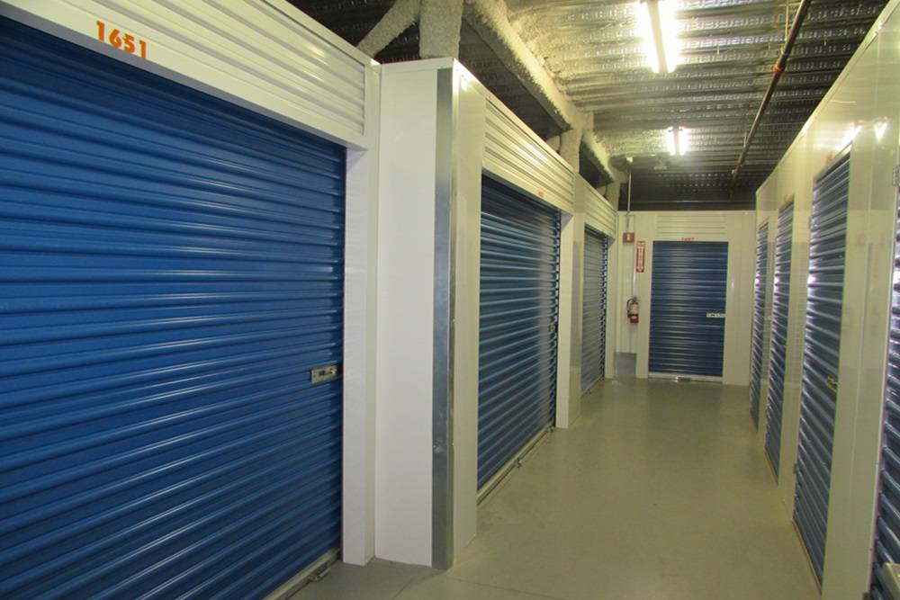 Public Storage | 1110 E Cone Blvd, Greensboro, NC 27405, USA | Phone: (336) 355-7460