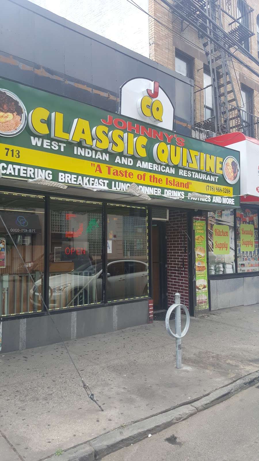 Johnnys Classic Quizine | 713 Beach 20th St, Far Rockaway, NY 11691, USA | Phone: (718) 868-3268