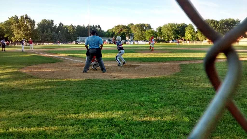 Sandwich Boys Baseball | 621 South Green Street in Sandwich, IL, S Green St, Sandwich, IL 60548, USA | Phone: (815) 570-9822