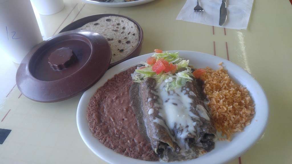 Frijoles Mexican Restaurant | 301 N Ww White Rd, San Antonio, TX 78219, USA | Phone: (210) 333-9432