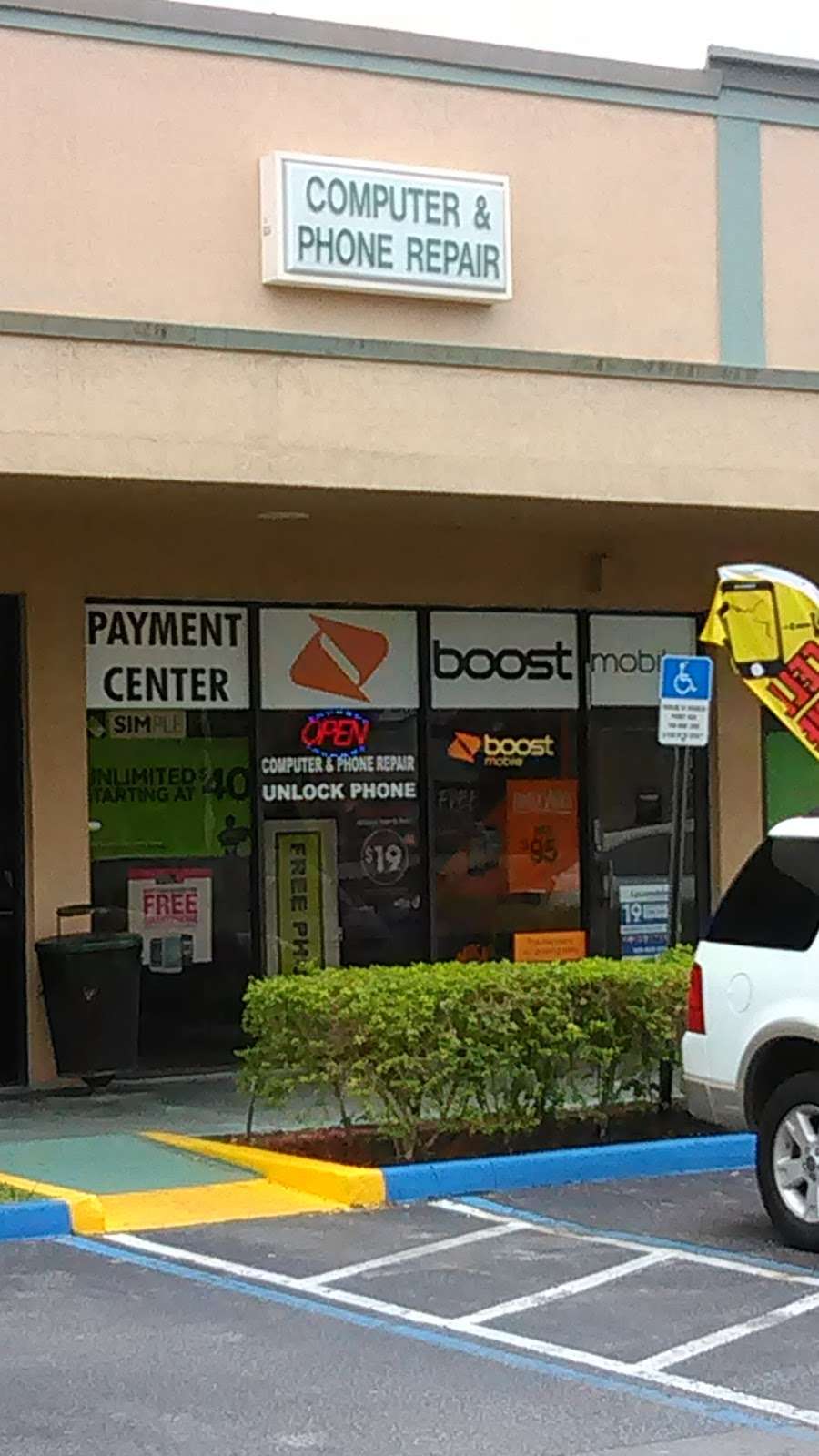 Boost Mobile - Computer and Phone Repair | 320 South State Road 7, Margate, FL 33068, USA | Phone: (954) 532-1265