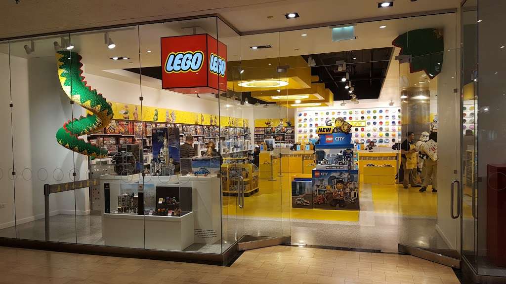 The LEGO Store | 835 N Michigan Ave #3000, Chicago, IL 60611, USA | Phone: (312) 202-0946