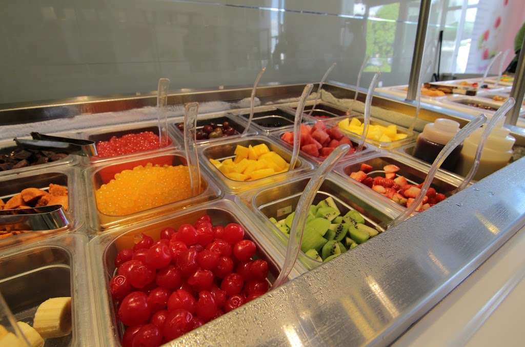 Yogurtland | 11215 Long Beach Blvd., 1007, Lynwood, CA 90262, USA | Phone: (310) 639-1465