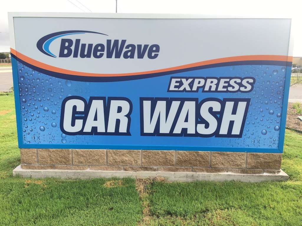 BlueWave Express Car Wash | 174 W Borgfeld Rd, Cibolo, TX 78108, USA | Phone: (415) 747-3040