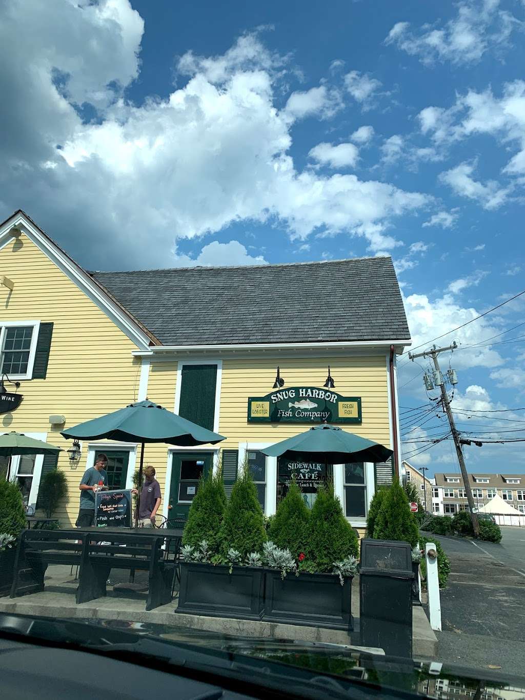 Snug Harbor Fish Company | 459 Washington St, Duxbury, MA 02332, USA | Phone: (781) 934-8167