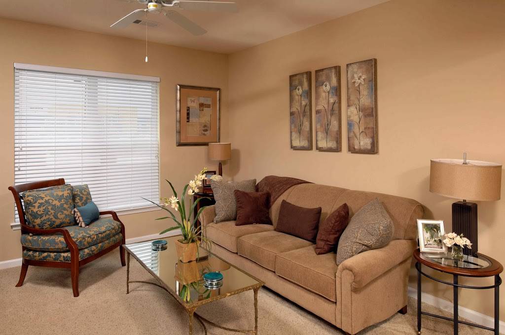 Camden College Park Apartments | 9600 Milestone Way, College Park, MD 20740, USA | Phone: (301) 441-4755