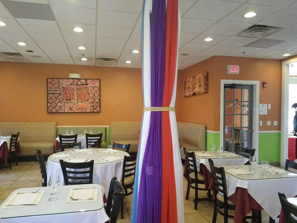 Aroma Restaurant | 53 Mountain Blvd, Warren, NJ 07059 | Phone: (908) 834-8844