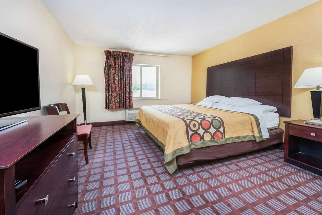 Super 8 by Wyndham Bloomington | 1751 N Stonelake Dr, Bloomington, IN 47404, USA | Phone: (812) 323-8000