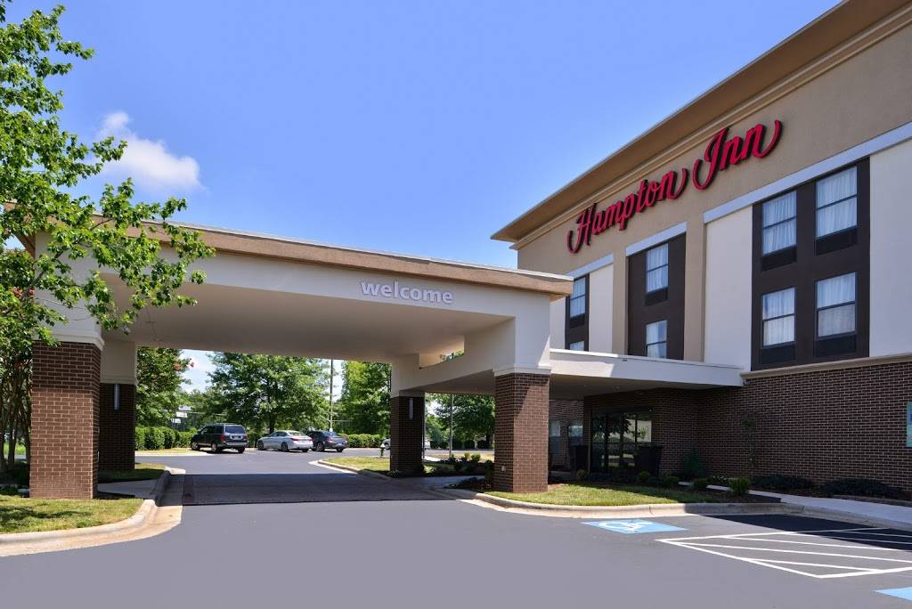 Hampton Inn Greensboro-East | 903 Knox Rd, McLeansville, NC 27301, USA | Phone: (336) 544-3333