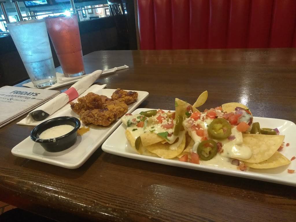 TGI Fridays | 26299 Evergreen Rd, Southfield, MI 48076, USA | Phone: (248) 353-5530