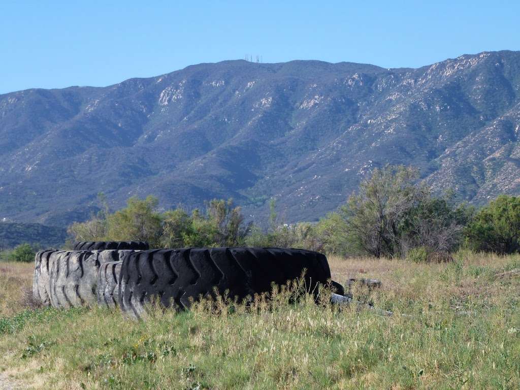 Lake Elsinore Levee | Diamond Dr, Wildomar, CA 92595, USA