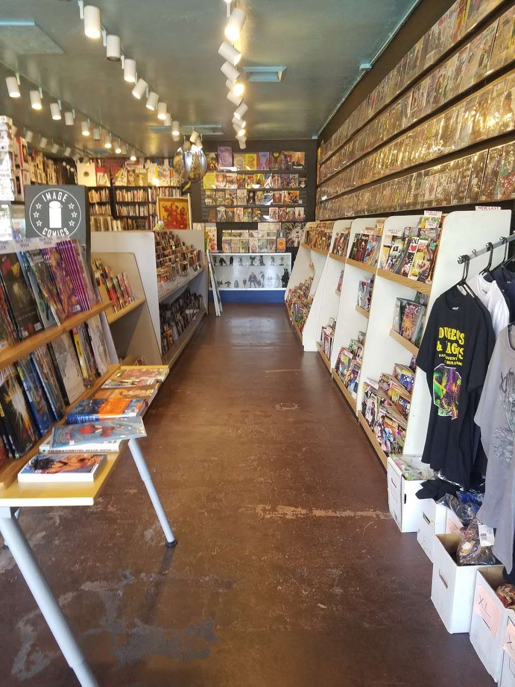 Ash Avenue Comics & Books | 806 S Ash Ave, Tempe, AZ 85281, USA | Phone: (480) 858-9447