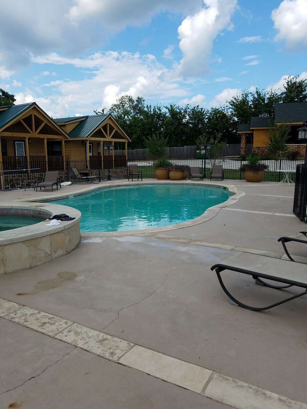 Fishermans Cove and FC Rentals | 13260 FM 1097, Willis, TX 77318, USA | Phone: (936) 890-6600