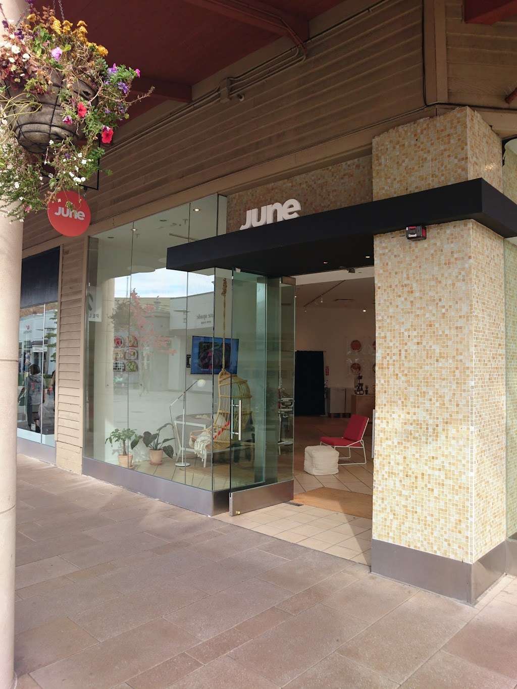 Aveda Store | 1540 Redwood Hwy, Corte Madera, CA 94925, USA | Phone: (415) 927-2594