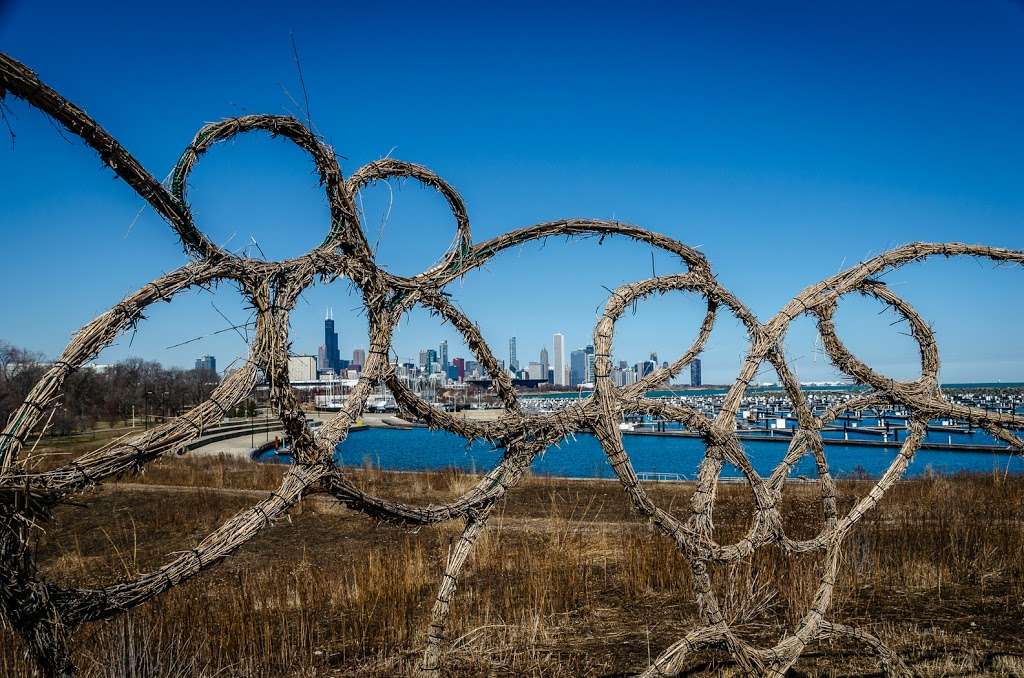 La Ronda Parakata Gathering Space | Burnham Wildlife Corridor, Lakefront Trail, Chicago, IL 60616, USA