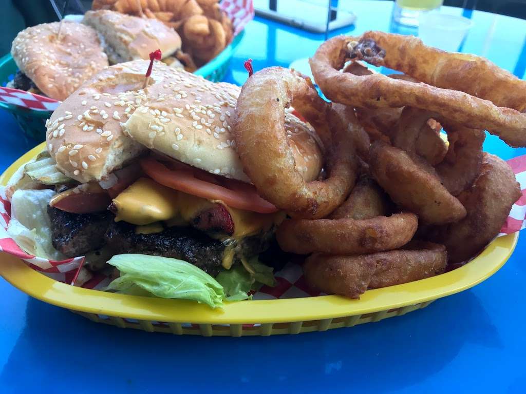 Burger Board | 5430 CA-1, Pacifica, CA 94044 | Phone: (650) 735-9900