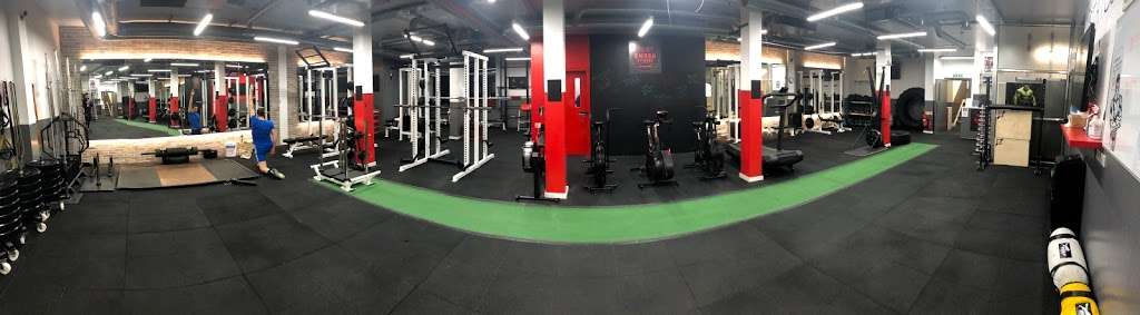 Smash Fitness | 2-12 Cambridge Heath Rd, Whitechapel, London E1 5QH, UK | Phone: 020 3877 0540