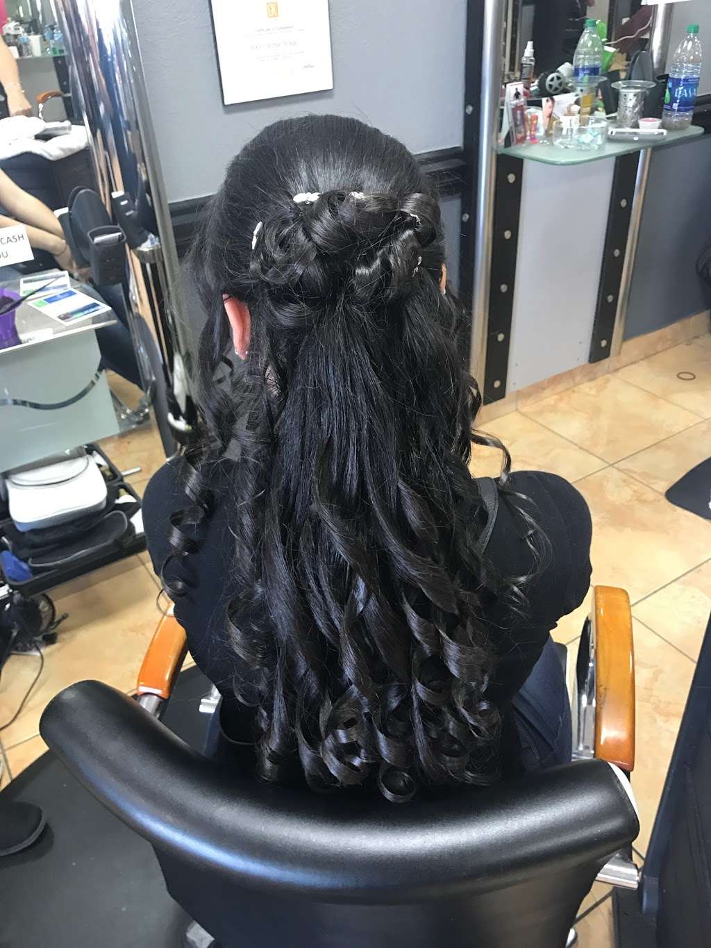 Sirenas Beauty Salon-Unisex | 2074 E Osceola Pkwy, Kissimmee, FL 34743, USA | Phone: (407) 201-7954