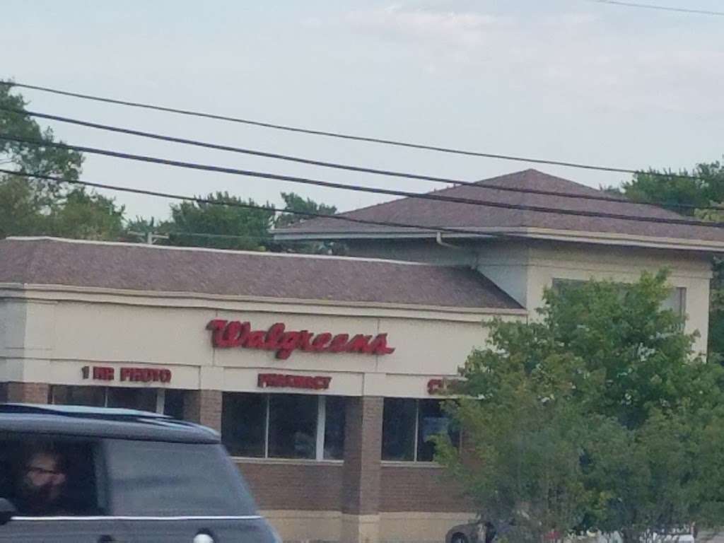 Advocate Clinic at Walgreens | 910 N Rand Rd, Lake Zurich, IL 60047, USA | Phone: (800) 323-8622