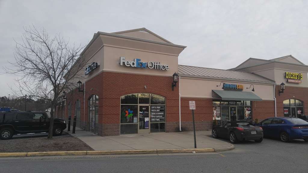 FedEx Office Print & Ship Center | 10008 Southpoint Pkwy Suite 104, Fredericksburg, VA 22407, USA | Phone: (540) 710-0944