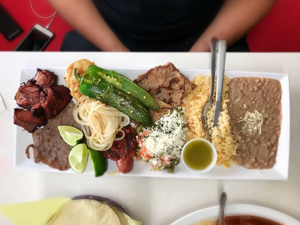 El Rincon Chilango | 1133 W 17th St, Santa Ana, CA 92706 | Phone: (714) 836-5096