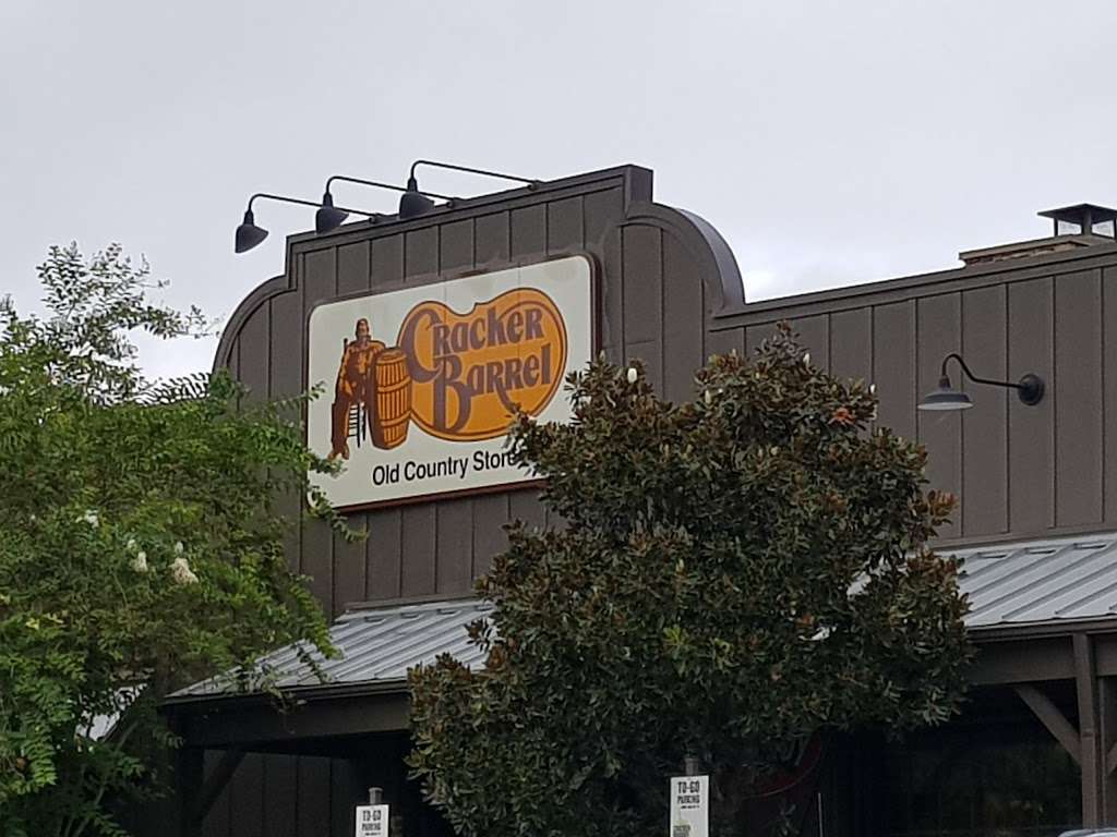 Cracker Barrel Old Country Store | 3316 Daniels Rd, Winter Garden, FL 34787, USA | Phone: (407) 654-2405