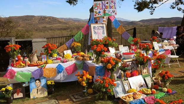 Holy Sepulcher Cemetery | 7845 E Santiago Canyon Rd, Orange, CA 92869, USA | Phone: (714) 532-6551