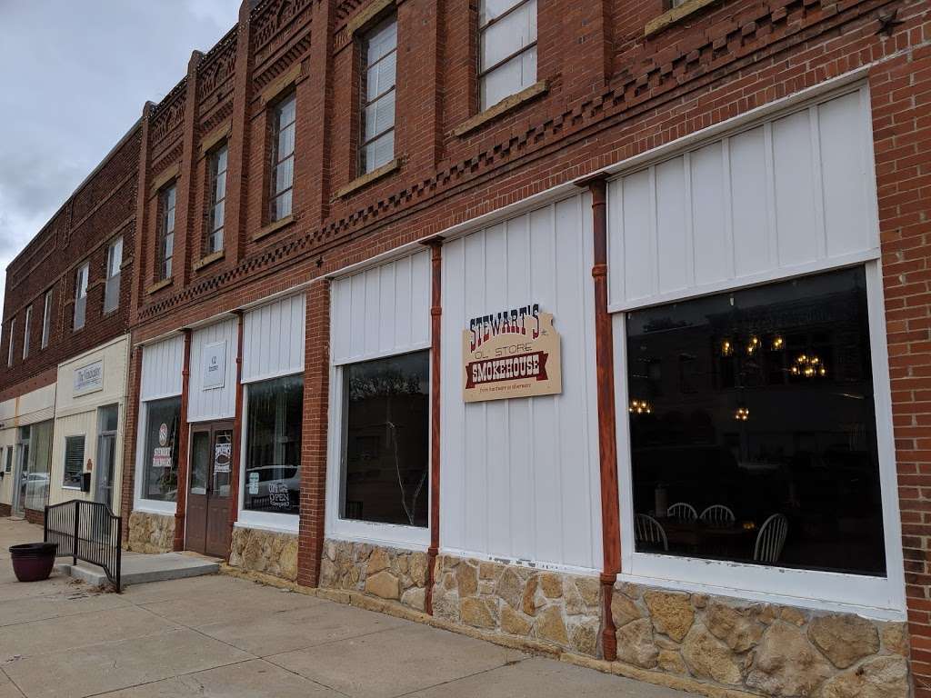 Stewarts Ol Smokehouse | 412 Broadway St, Valley Falls, KS 66088, USA | Phone: (785) 573-7605