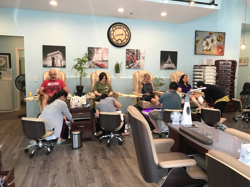 Lamour Nails & Spa Salon | 4 Monroe Pkwy, Lake Oswego, OR 97035, USA | Phone: (503) 974-9627