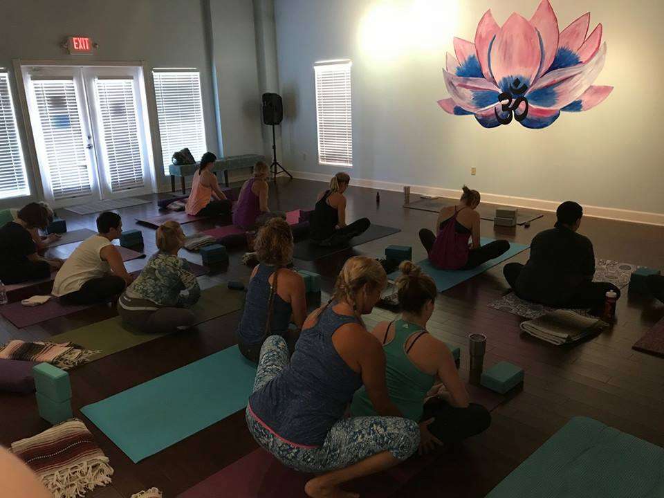 Barefoot Girl Yoga | 828 FM 2094 a, Clear Lake Shores, TX 77565, USA | Phone: (281) 536-3270