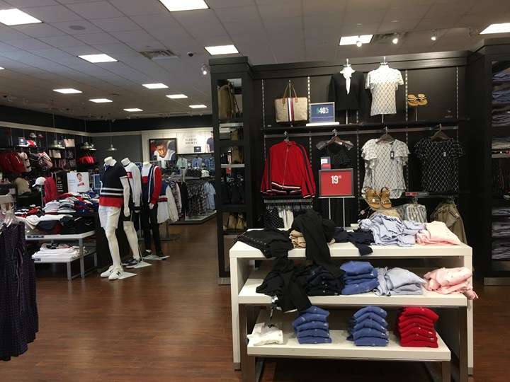 Tommy Hilfiger | 80 Premium Outlets Blvd Ste 501, Merrimack, NH 03054, USA | Phone: (603) 424-7323