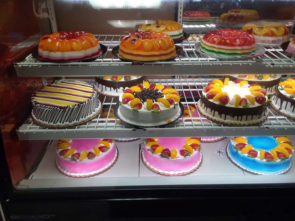 Pasteles Rojas Bakery | 2110 DE-2, Wilmington, DE 19805 | Phone: (302) 995-5644