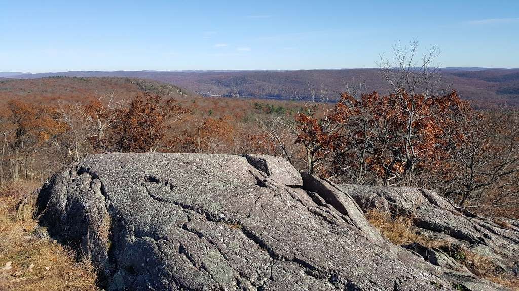 Appalachian Trail NJ-NY Border | Appalachian Trail, Hewitt, NJ 07421