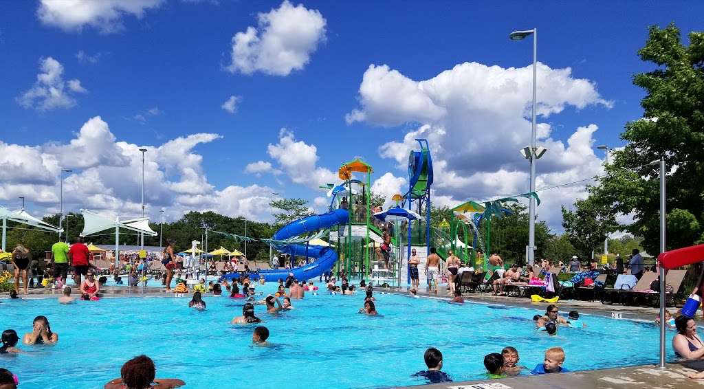 The Waterpark at the Monon Community Center | 1195 Central Park Dr W, Carmel, IN 46032, USA | Phone: (317) 848-7275