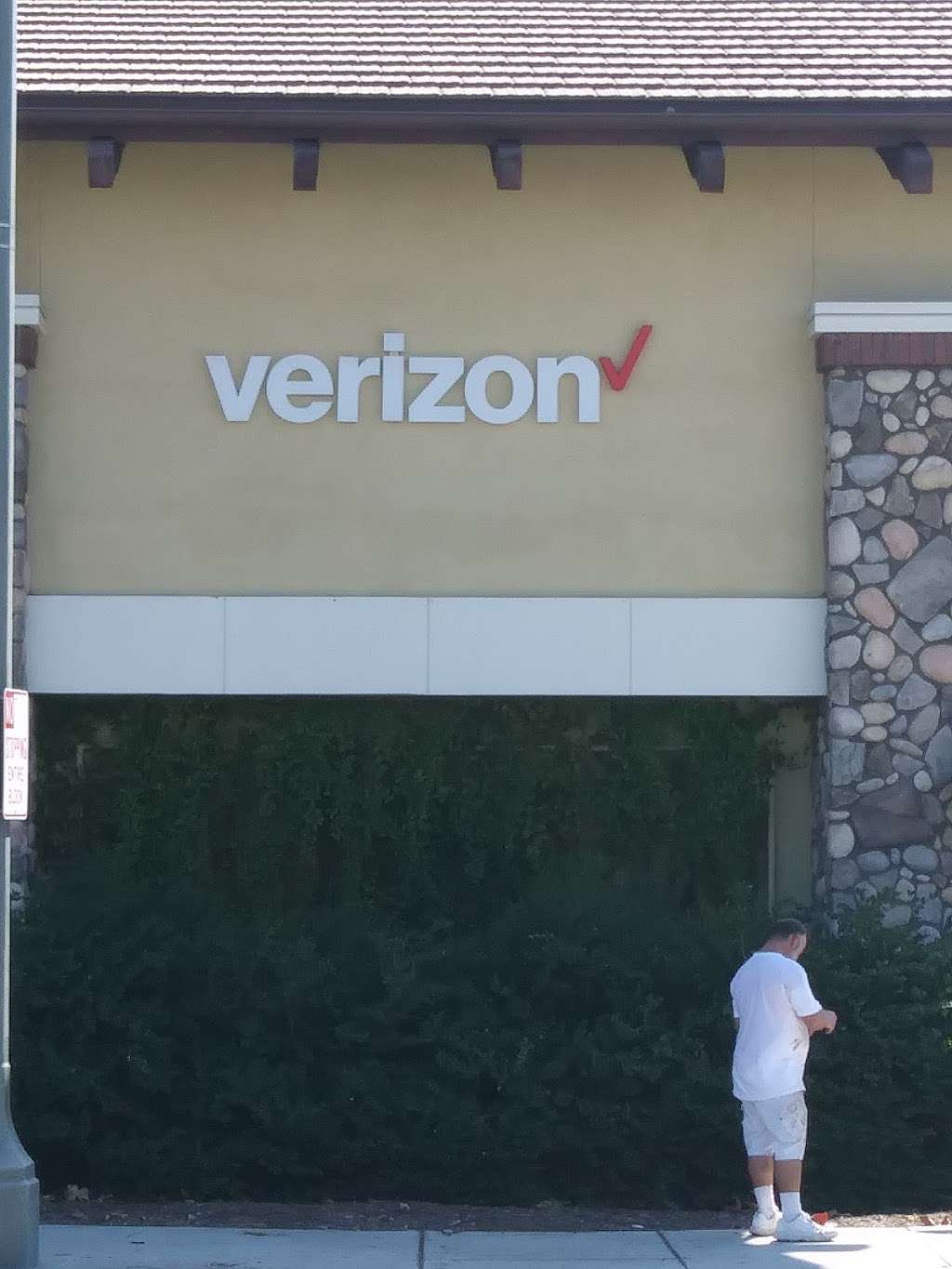 Verizon | 23718 El Toro Rd Ste A, Lake Forest, CA 92630, USA | Phone: (949) 472-0700