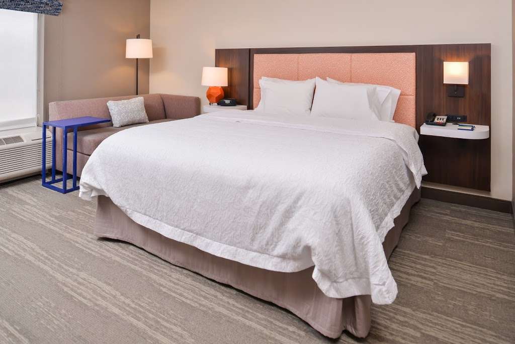 Hampton Inn Statesville | 1508 Cinema Dr, Statesville, NC 28625, USA | Phone: (704) 883-8380