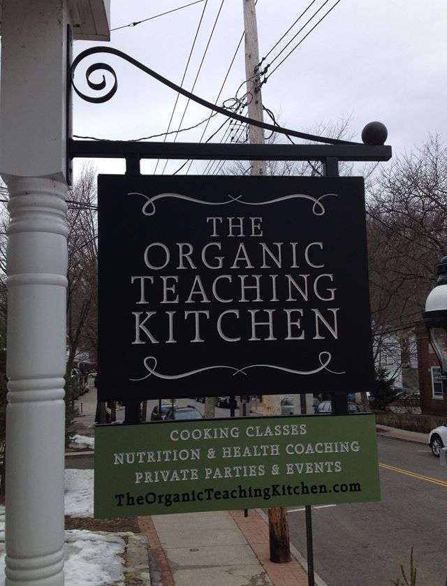 The Organic Teaching Kitchen | 18 Old Post Rd S, Croton-On-Hudson, NY 10520, USA | Phone: (914) 582-9574