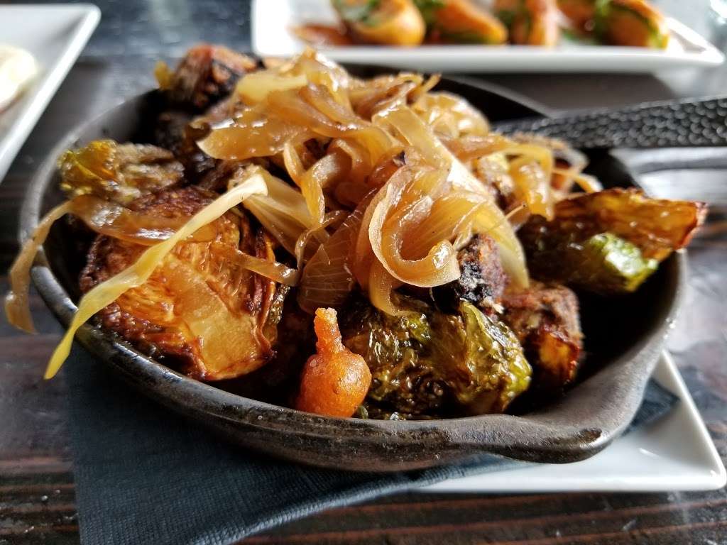 Ollies Duck & Dive | 29169 Heathercliff Rd #102, Malibu, CA 90265, USA | Phone: (310) 589-2200