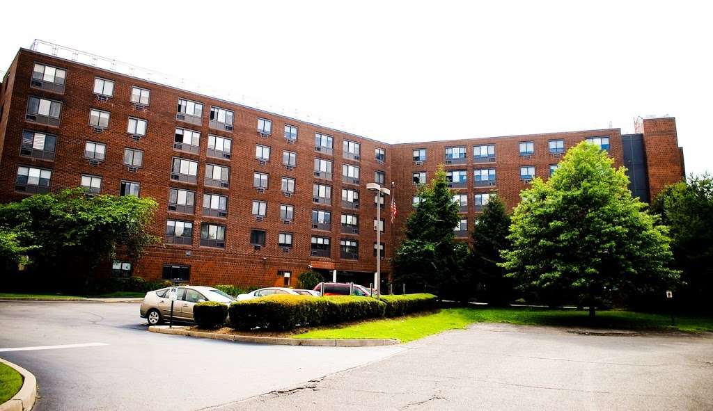 David F. Roche Apts. | 2 Aladdin Ave, Dumont, NJ 07628, USA | Phone: (201) 387-9107